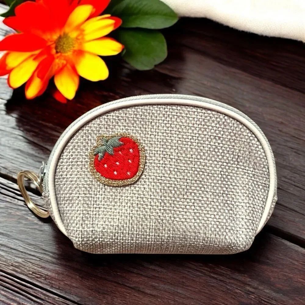 🎈5/$35🎈Strawberry Light Gray Coin Purse Keychain
